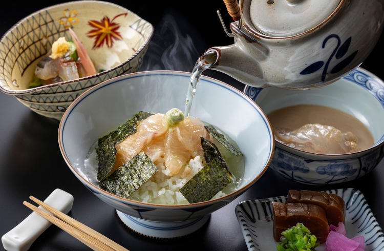 初夏のごちそう膳 〜鯛茶漬けと甘味セット〜