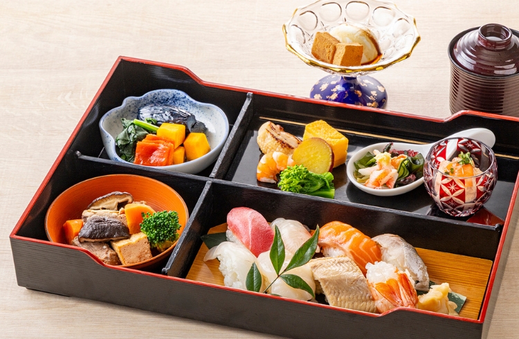 松風四季彩 ～初夏の彩り寿司御膳～