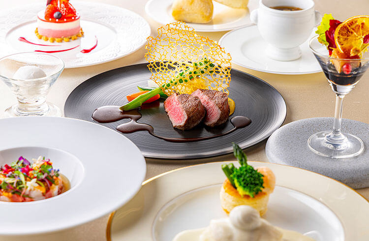 至福のフレンチ折衷料理で結婚式を華やかに